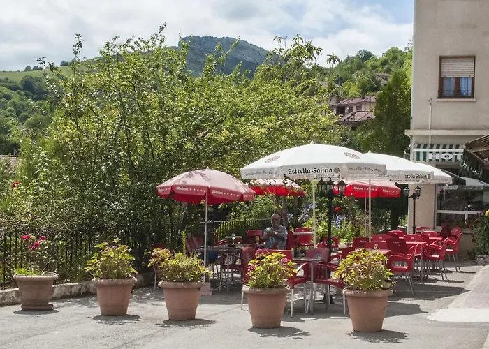 Alto De Estazadas Hotel Canales (Asturias)