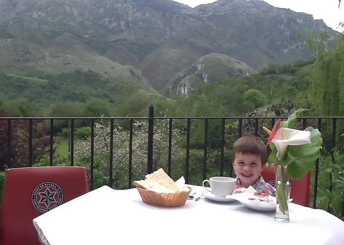 Hotel Alto De Estazadas Canales (Asturias)